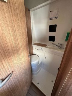 Weinsberg Sonstige Cara Bus  600 MQ Sonderpreis € 83.122,- ,  Listenpreis € 94.037,- , Exportpreis € 57.502,-