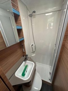 Weinsberg Sonstige Cara Loft Ford 550 MF Sonderpreis € 81.405,- , Listenpreis € 94.443,- , Exportpreis € 58.306,-