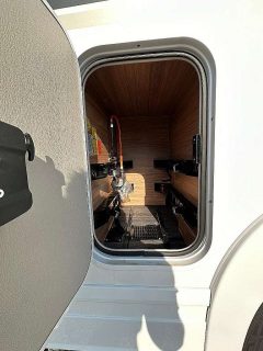 Weinsberg Sonstige Cara Loft Ford 550 MF Sonderpreis € 81.405,- , Listenpreis € 94.443,- , Exportpreis € 58.306,-