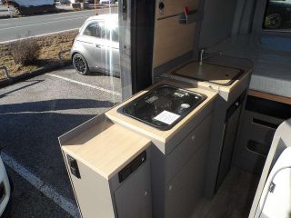 Ford Sonstige Innovan 590