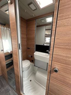 Weinsberg Sonstige X- Cursion Van 500 LT EDITON [PEPPER] Sonderpreis € 79.999,- , Listenpreis € 111.294,- , Exportpreis € 50000,-